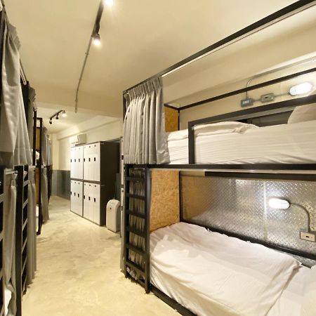 Fengjia Living Lab Hostel Taichung Dış mekan fotoğraf